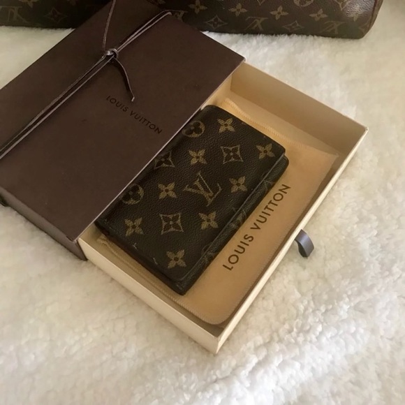 *SOLD ON Ⓜ️* Authentic Louis Vuitton Tresor Wallet - Picture 4 of 5